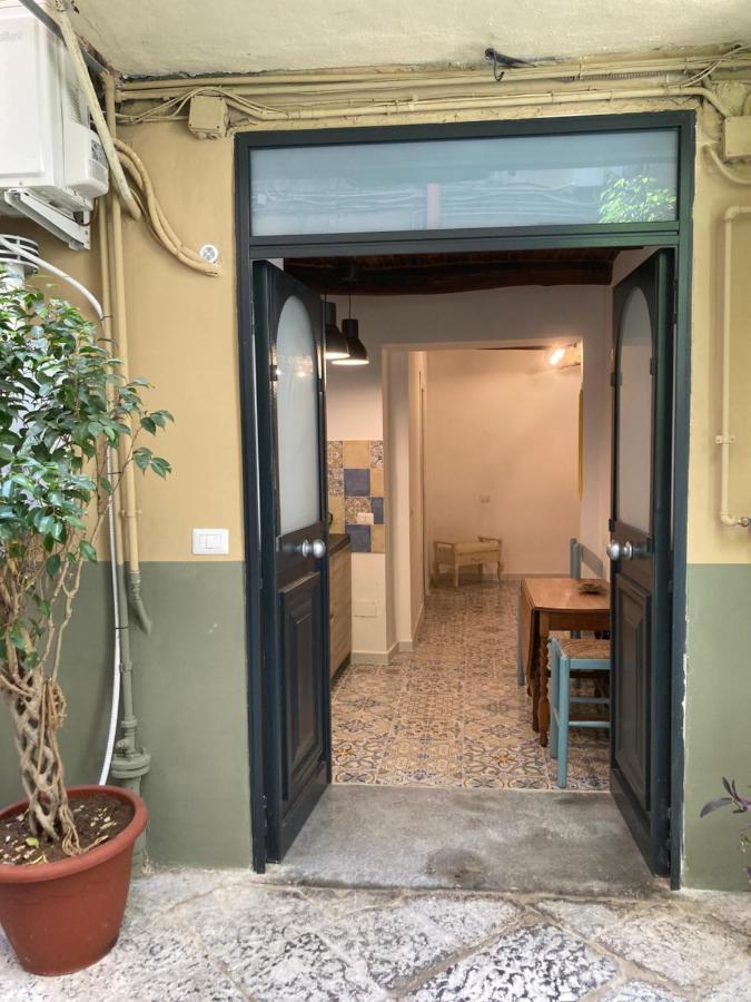 Appartamento Zuccarella "Zuccherino"nel cortile Napoli Esterno foto